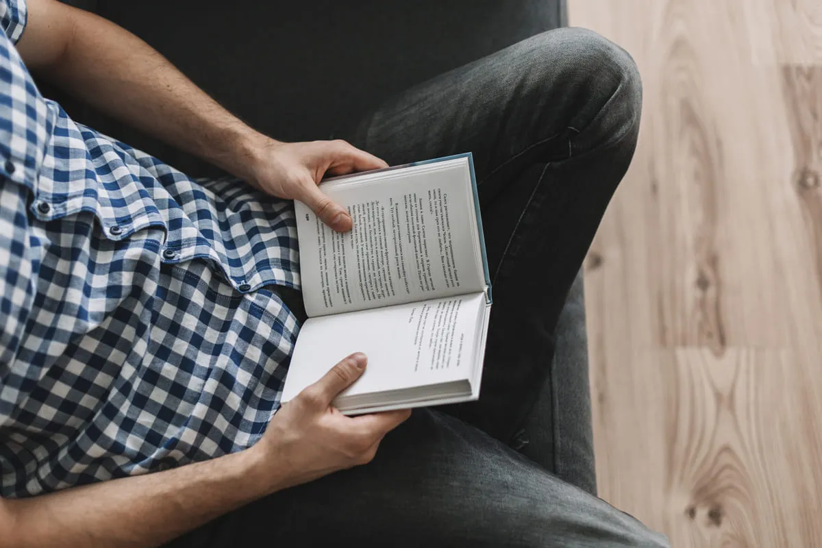 Como a leitura acadêmica auxilia na argumentação?