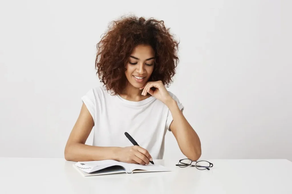 Revisão de textos acadêmicos: o que é e como fazer?