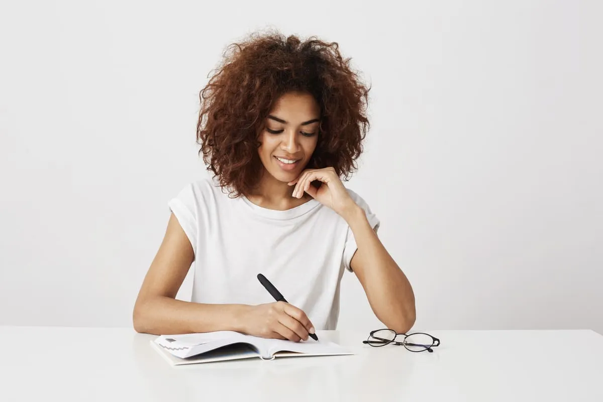 Revisão de textos acadêmicos: o que é e como fazer?
