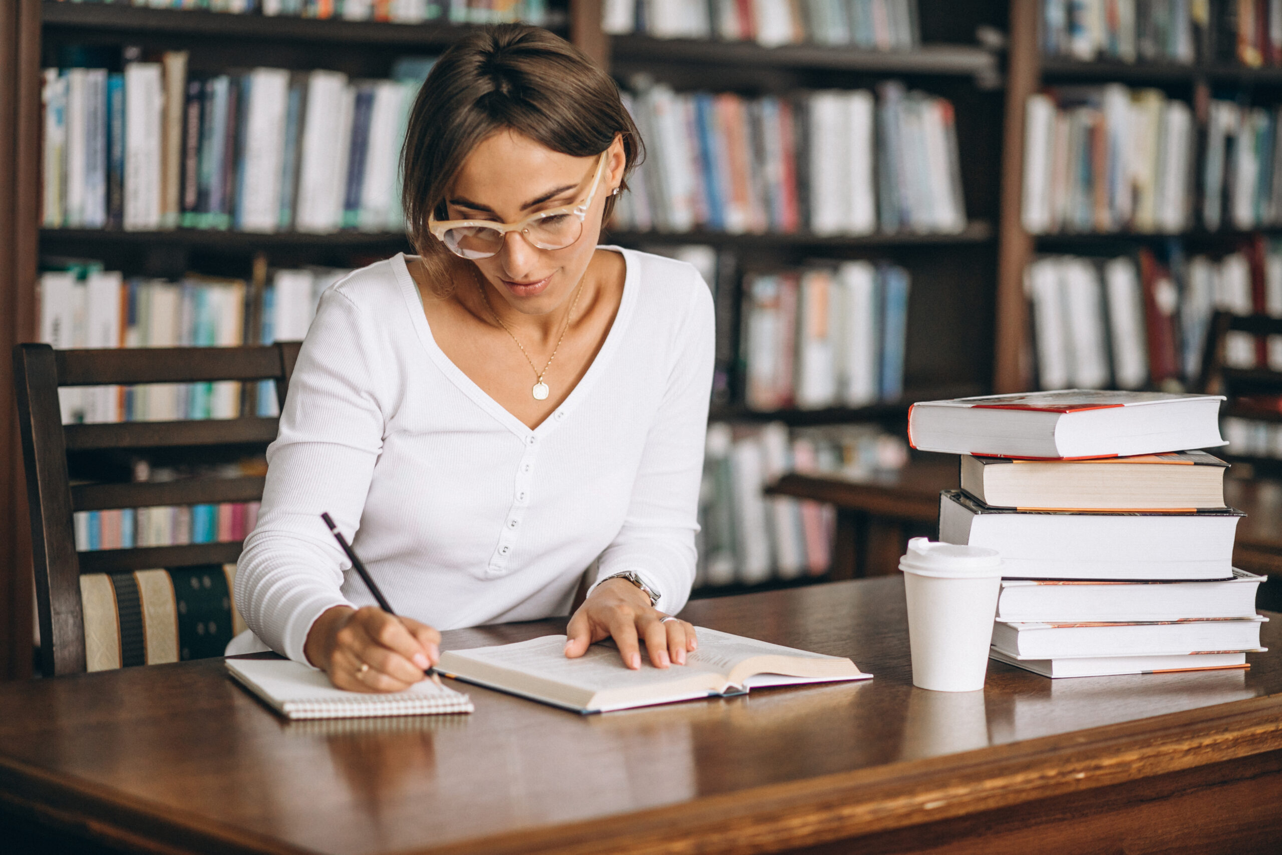 Escrita de dissertação: técnicas práticas para destravar capítulos complexos